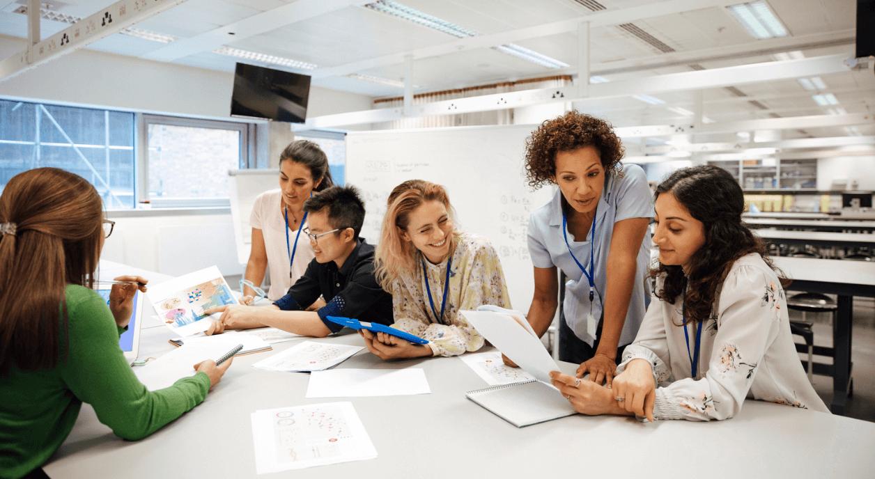 Group of women leaders learning from each other.